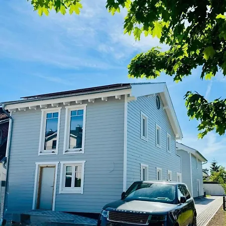 Haus Seeblick - Bernstein Eg, Nr 10 Apartmán *